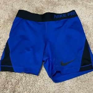 kids medium nike pros